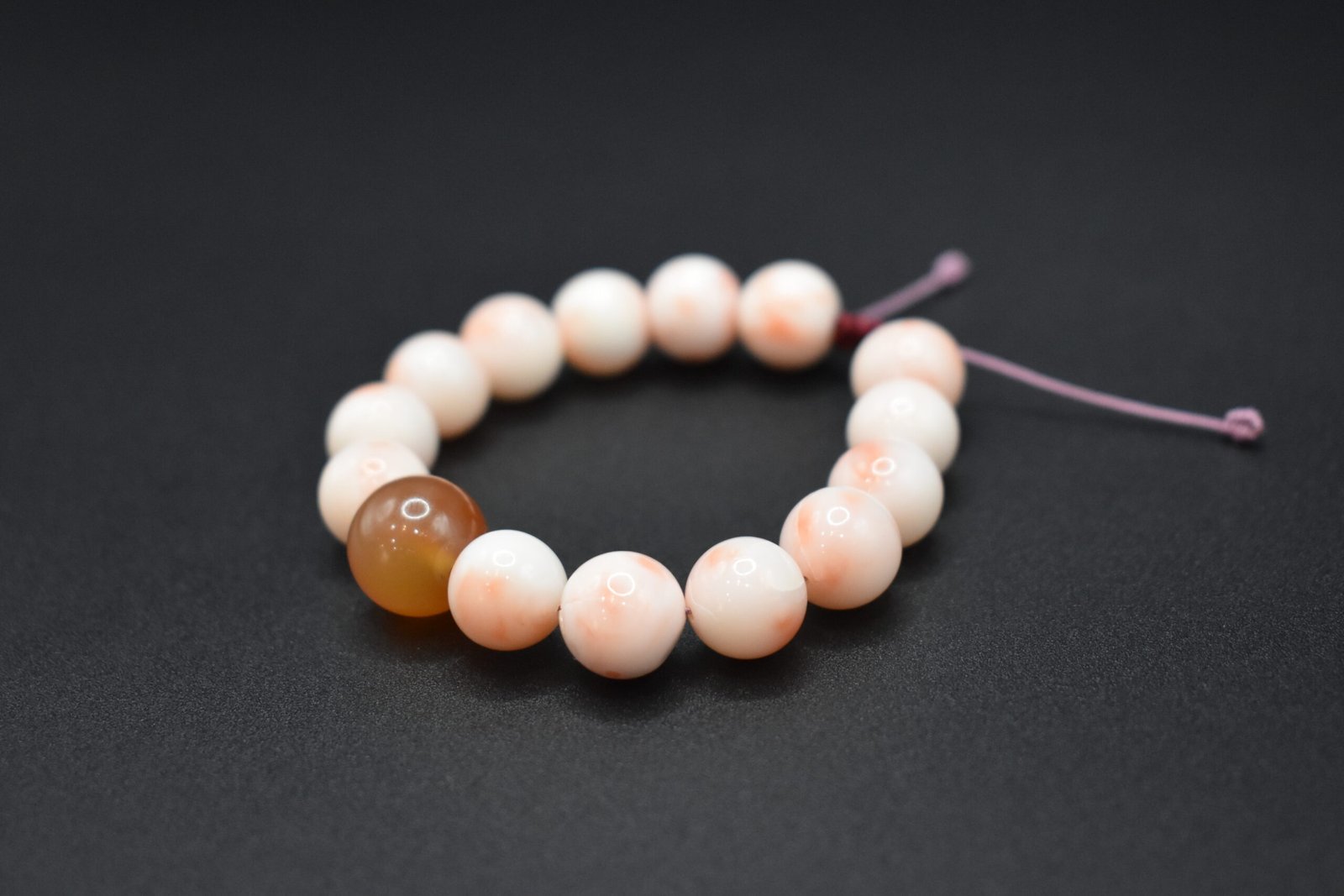 Мана толгойтой Ягаан шүрэн гарын эрхи - Image 2